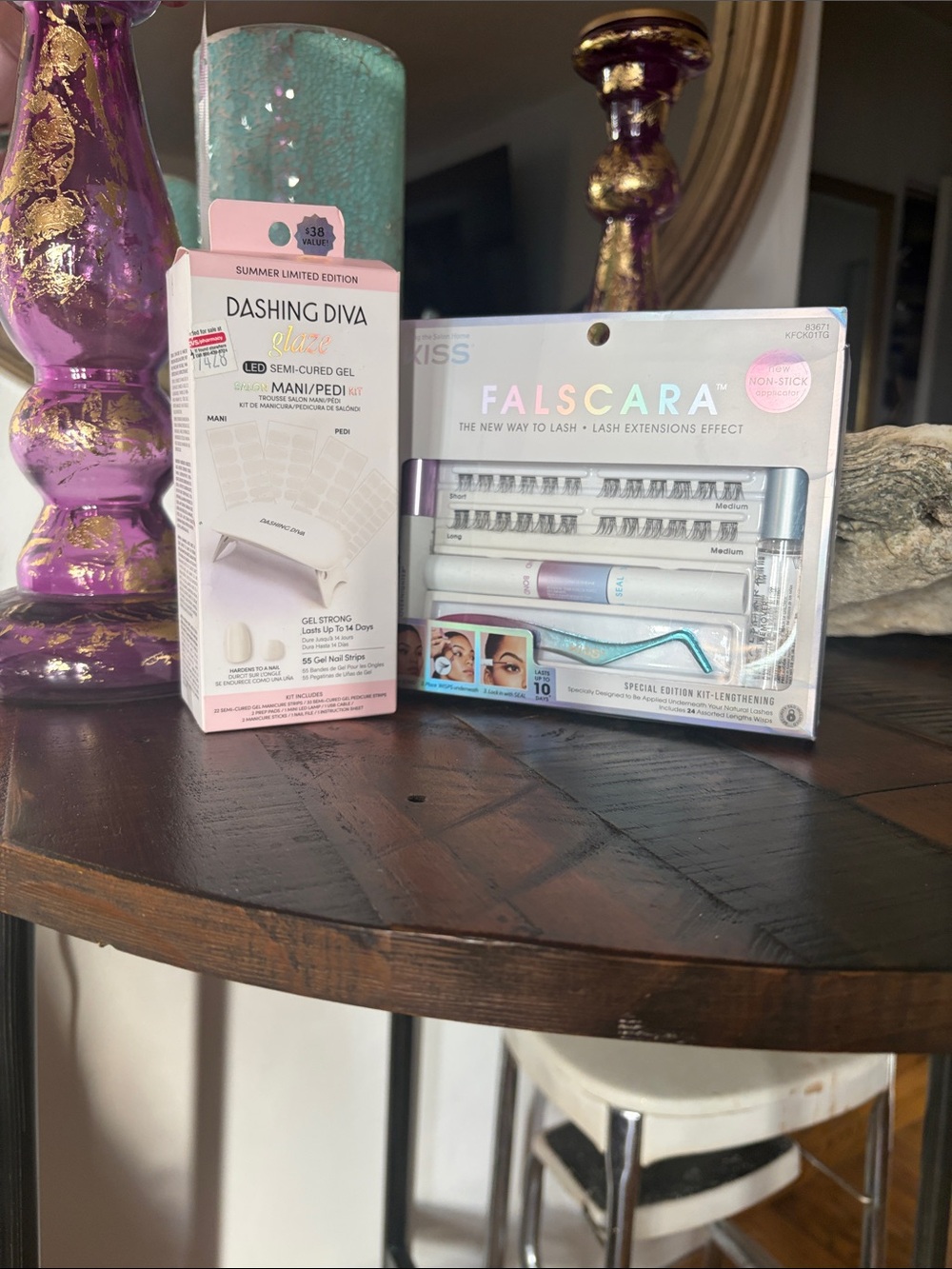 Dashing Diva (missing USB cable) & Falscara Beauty Bundle - White and Iridescent
